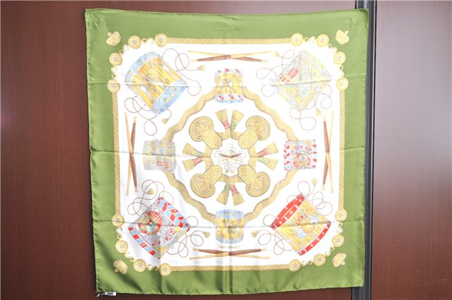 Authentic HERMES Carre 90 Scarf 