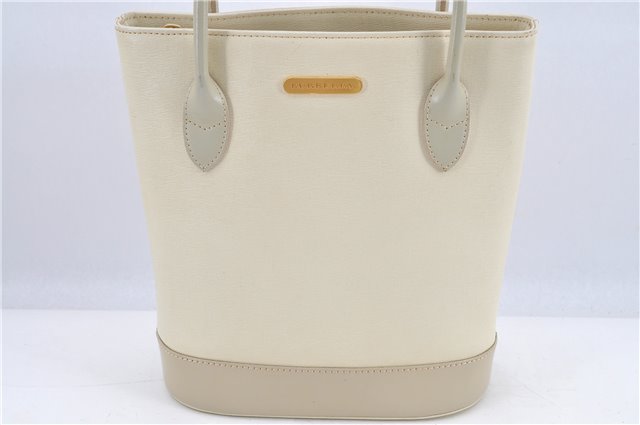 Authentic BURBERRY Vintage Leather Shoulder Bag Ivory H9092