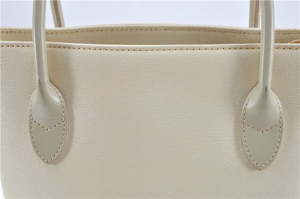 Authentic BURBERRY Vintage Leather Shoulder Bag Ivory H9092