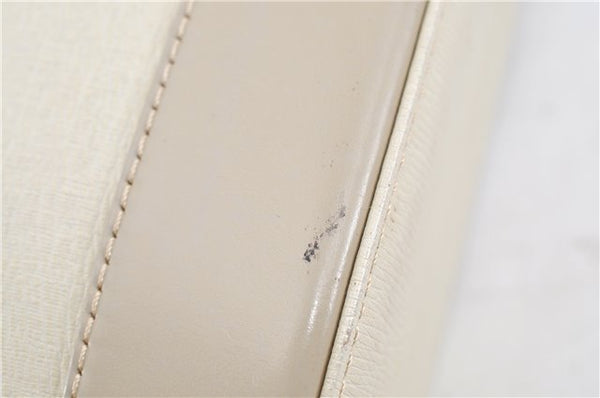 Authentic BURBERRY Vintage Leather Shoulder Bag Ivory H9092