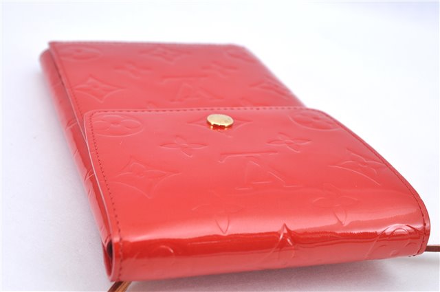 Authentic Louis Vuitton Vernis Walker Shoulder Cross Wallet Red M91153 LV H9310