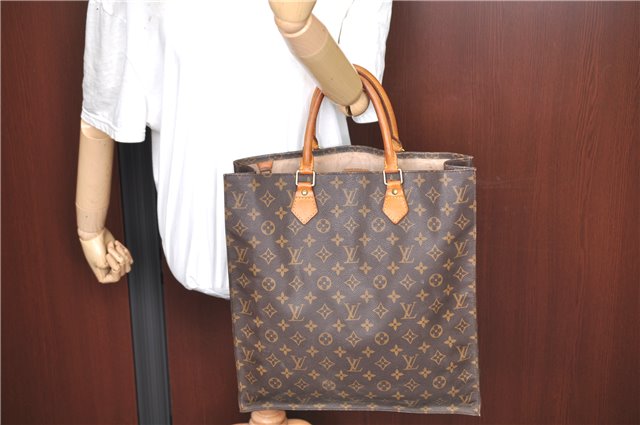 Authentic Louis Vuitton Monogram Sac Plat Hand Bag M51140 LV H9345