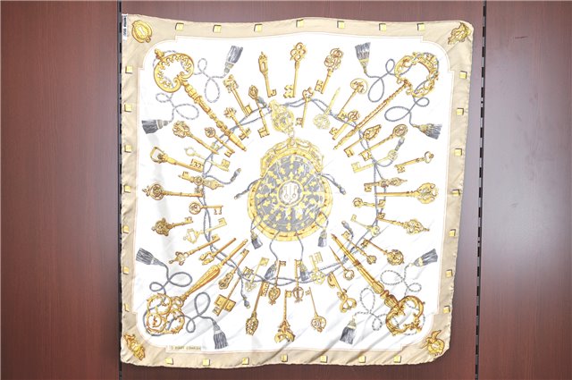 Authentic HERMES Carre 90 Scarf 