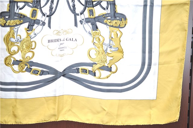 Authentic HERMES Carre 90 Scarf 