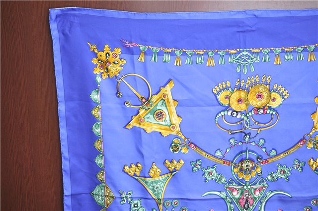 Authentic HERMES Carre 90 Scarf 