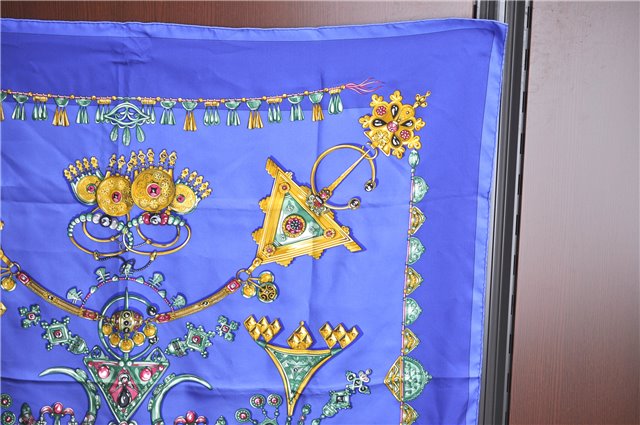 Authentic HERMES Carre 90 Scarf 