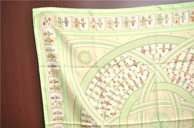 Authentic HERMES Carre 90 Scarf 