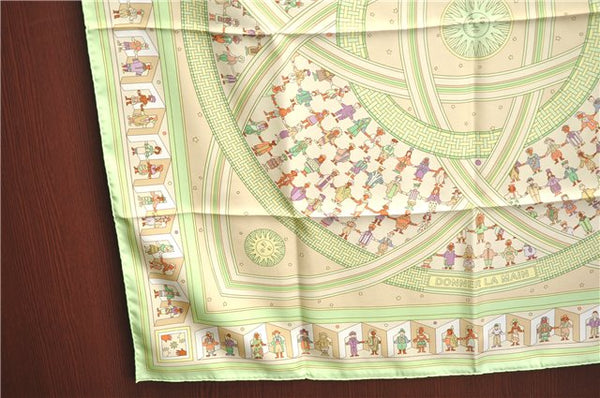 Authentic HERMES Carre 90 Scarf "DONNER LA MAIN" Silk Light Green Box H9463