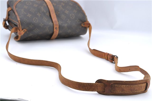 Auth Louis Vuitton Monogram Saumur 30 Shoulder Cross Body Bag M42256 LV H9575