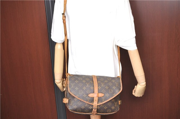 Auth Louis Vuitton Monogram Saumur 30 Shoulder Cross Body Bag M42256 LV H9575