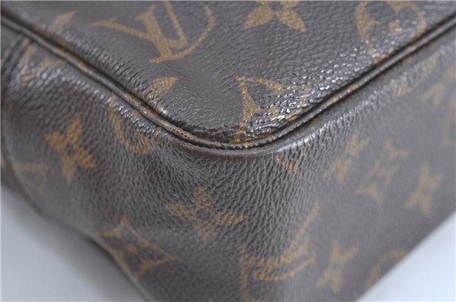 Auth Louis Vuitton Monogram Trousse Toilette 28 Clutch Hand Bag M47522 LV H9623