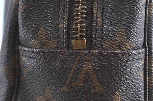Auth Louis Vuitton Monogram Trousse Toilette 28 Clutch Hand Bag M47522 LV H9623