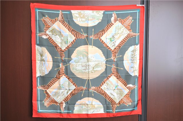 Authentic HERMES Carre 90 Scarf 