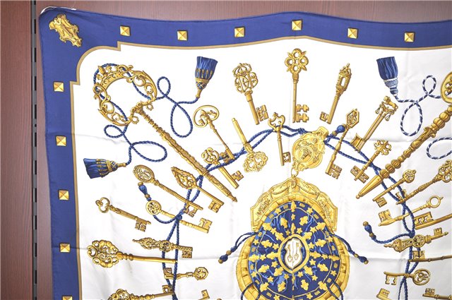 Authentic HERMES Carre 90 Scarf Key Tassel Motif Silk Navy Blue H9762