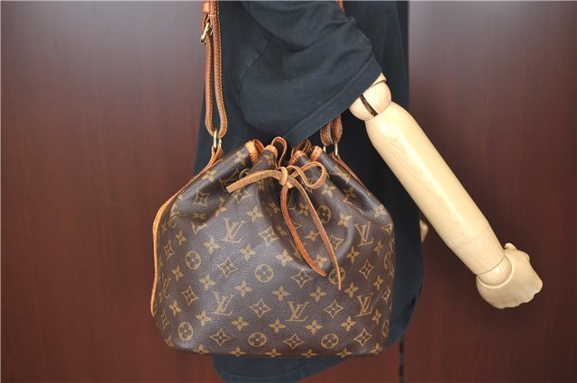 Authentic Louis Vuitton Monogram Petit Noe Shoulder Bag M42226 LV H9849