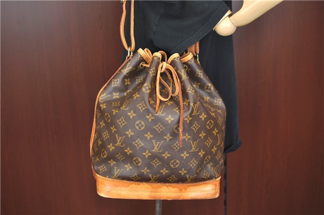 Authentic Louis Vuitton Monogram Noe Shoulder Bag M42224 LV H9883