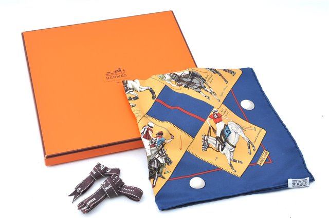 HERMES Petit Carre 40 Scarf Handkerchief Horse Racing Motif Silk Navy Box H9994