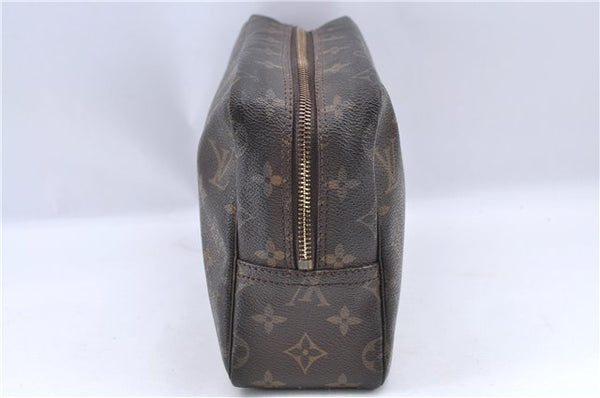 Auth Louis Vuitton Monogram Trousse Toilette 28 Clutch Hand Bag M47522 LV J0079