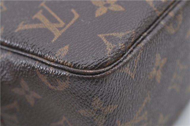 Auth Louis Vuitton Monogram Trousse Toilette 28 Clutch Hand Bag M47522 LV J0079