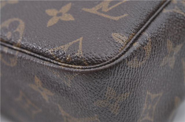 Auth Louis Vuitton Monogram Trousse Toilette 28 Clutch Hand Bag M47522 LV J0079