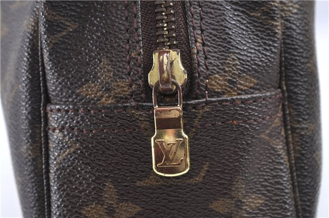 Auth Louis Vuitton Monogram Trousse Toilette 28 Clutch Hand Bag M47522 LV J0079