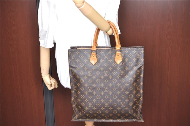 Authentic Louis Vuitton Monogram Sac Plat Hand Bag M51140 LV J0084