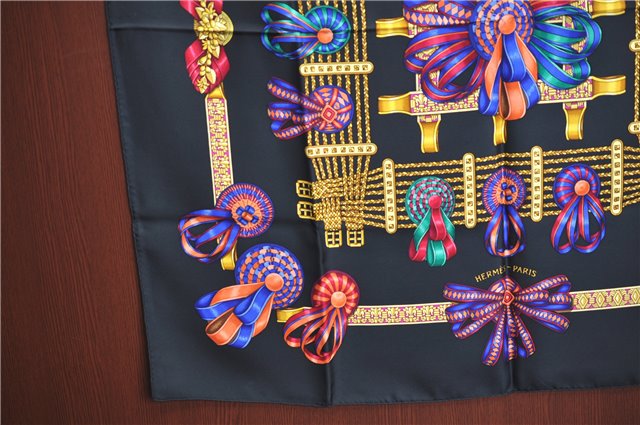 Authentic HERMES Carre 90 Scarf 