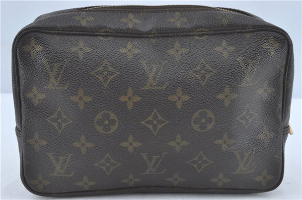 Auth Louis Vuitton Monogram Trousse Toilette 23 Clutch Hand Bag M47524 LV J0370