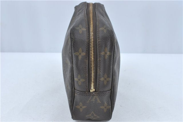 Auth Louis Vuitton Monogram Trousse Toilette 23 Clutch Hand Bag M47524 LV J0370