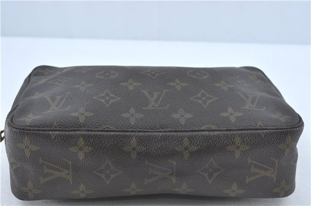Auth Louis Vuitton Monogram Trousse Toilette 23 Clutch Hand Bag M47524 LV J0370