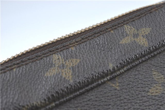 Auth Louis Vuitton Monogram Trousse Toilette 23 Clutch Hand Bag M47524 LV J0370