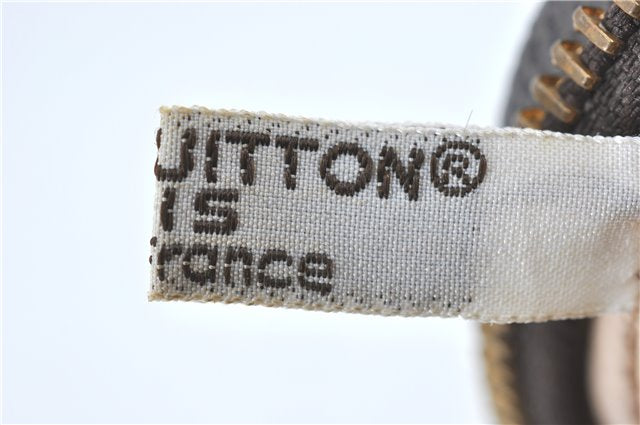 Auth Louis Vuitton Monogram Trousse Toilette 23 Clutch Hand Bag M47524 LV J0370