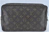 Auth Louis Vuitton Monogram Trousse Toilette 28 Clutch Hand Bag M47522 LV J1010