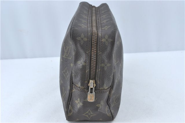 Auth Louis Vuitton Monogram Trousse Toilette 28 Clutch Hand Bag M47522 LV J1010