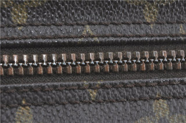 Auth Louis Vuitton Monogram Trousse Toilette 28 Clutch Hand Bag M47522 LV J1010