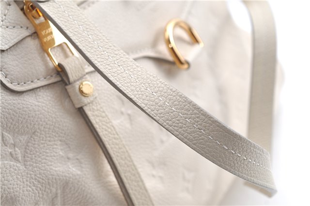 Authentic Louis Vuitton Monogram Empreinte Lumineuse PM Tote Bag White Box J1014