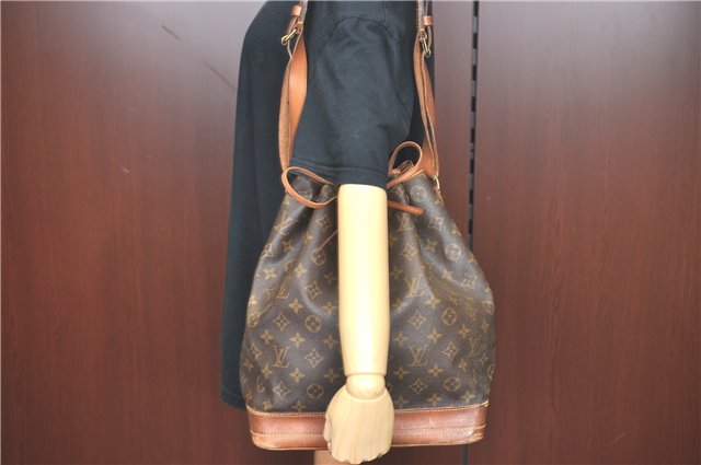 Authentic Louis Vuitton Monogram Noe Shoulder Bag M42224 LV J1049