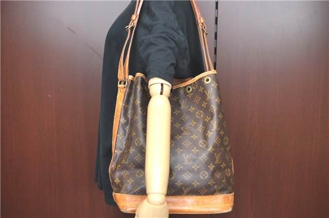 Authentic Louis Vuitton Monogram Noe Shoulder Bag M42224 LV J1063