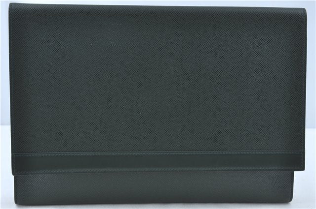 Auth Louis Vuitton Taiga Volga Document case Clutch Bag Green M30204 LV J1223