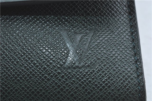 Auth Louis Vuitton Taiga Volga Document case Clutch Bag Green M30204 LV J1223