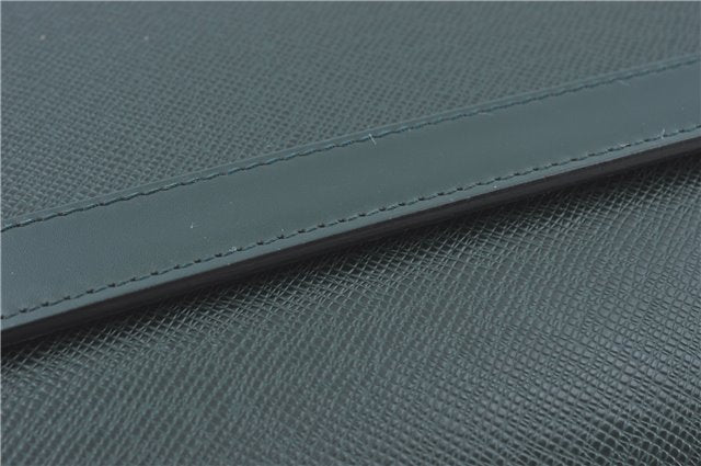 Auth Louis Vuitton Taiga Volga Document case Clutch Bag Green M30204 LV J1223