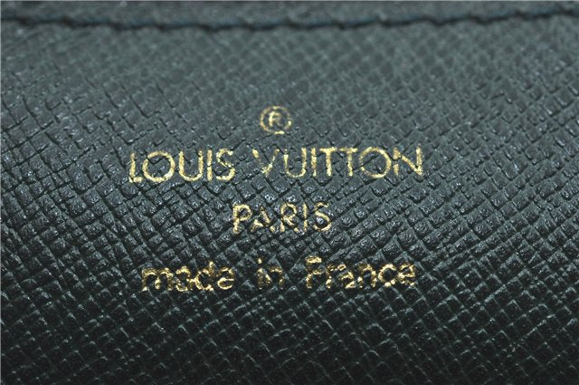 Auth Louis Vuitton Taiga Volga Document case Clutch Bag Green M30204 LV J1223