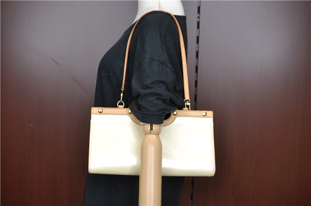 Authentic Louis Vuitton Vernis Roxbury Drive 2Way Hand Bag Ivory M91374 LV J1267