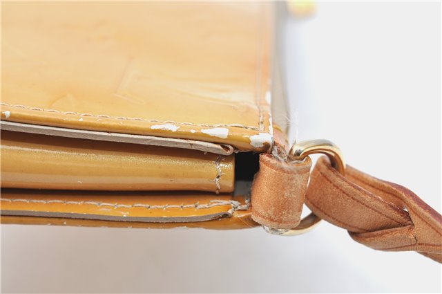 Auth Louis Vuitton Vernis Lexington Hand Bag Pouch Yellow M91058 LV Junk J1270
