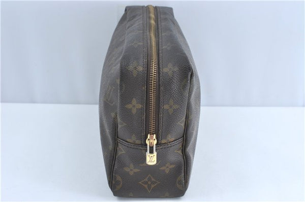 Auth Louis Vuitton Monogram Trousse Toilette 28 Clutch Hand Bag M47522 LV J1296
