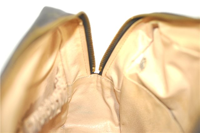 Auth Louis Vuitton Monogram Trousse Toilette 28 Clutch Hand Bag M47522 LV J1296