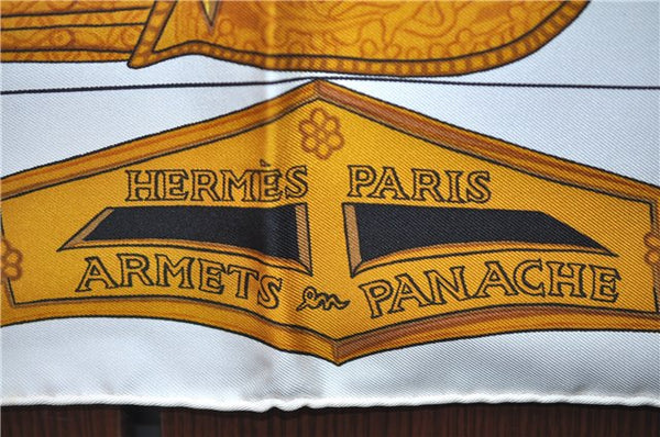 Authentic HERMES Carre 90 Scarf "ARMETS en PANACHE" Silk White Gold Box J1327