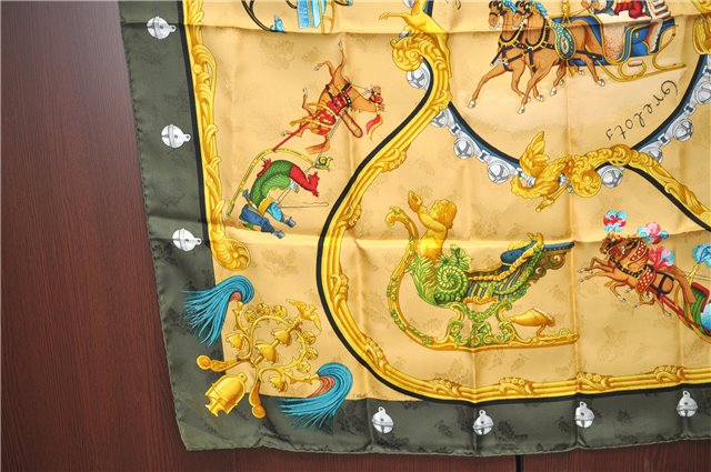 Authentic HERMES Carre 90 Scarf 