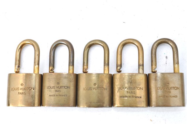 Authentic Louis Vuitton Padlock Gold 10Set LV J1381