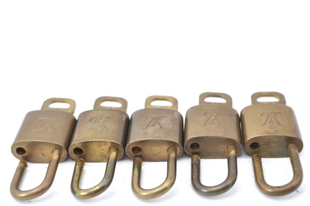 Authentic Louis Vuitton Padlock & Keys 10Set LV J1383